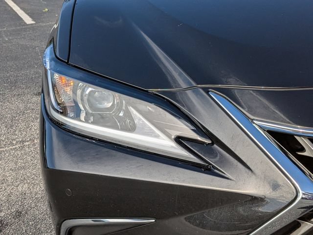 Certified 2025 Lexus ES 300h w/ Premium Package FWD image 11