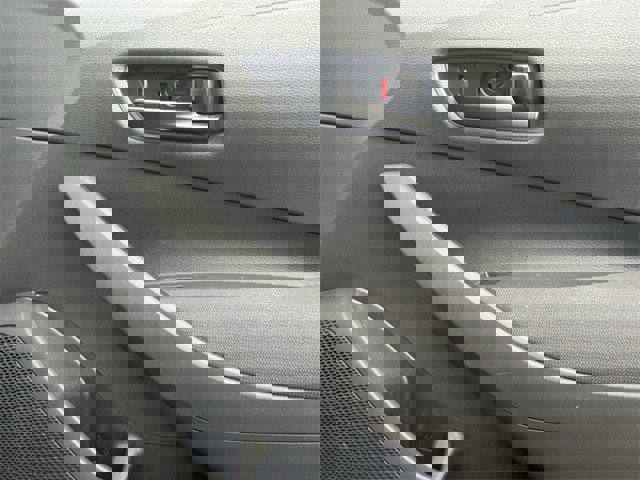 Used 2023 Toyota Corolla LE image 27