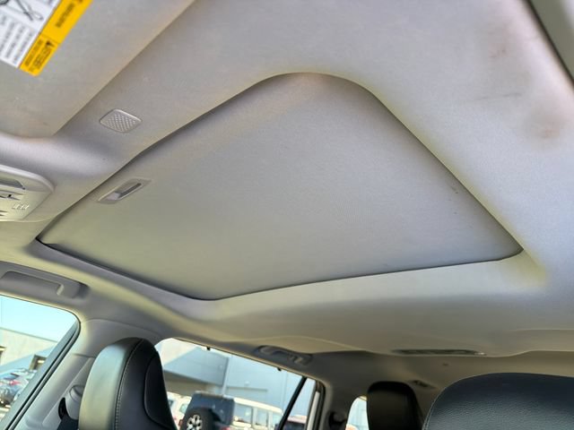 Used 2021 Toyota Highlander Limited AWD/4WD image 15