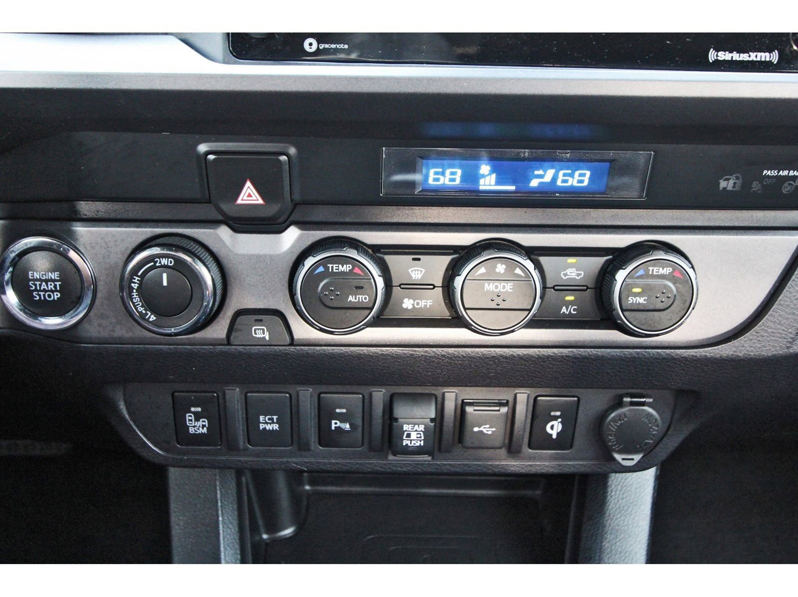 Used 2022 Toyota Tacoma TRD Sport w/ Technology Package image 27