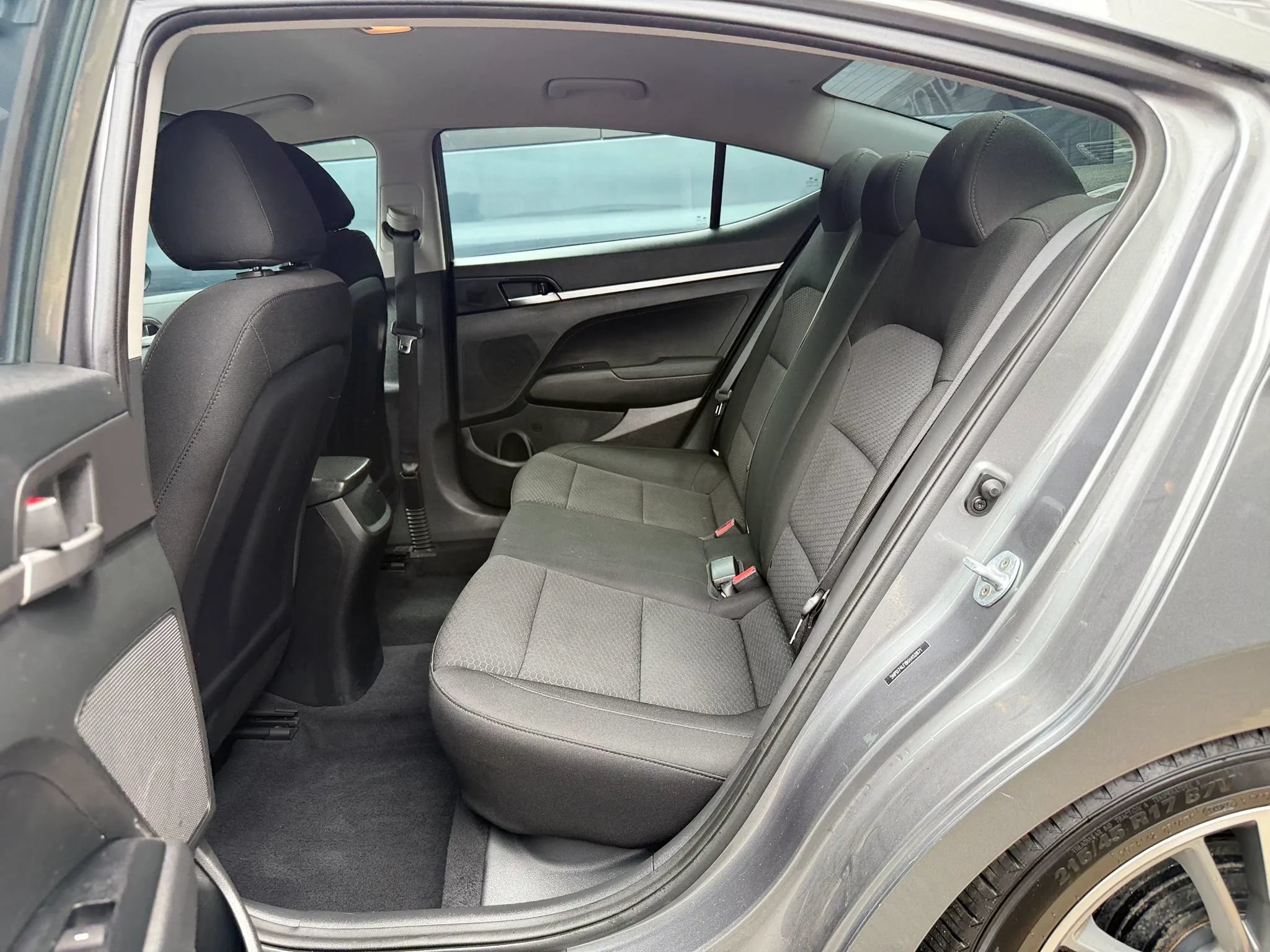 Used 2019 Hyundai Elantra SE w/ Cargo Package FWD image 26