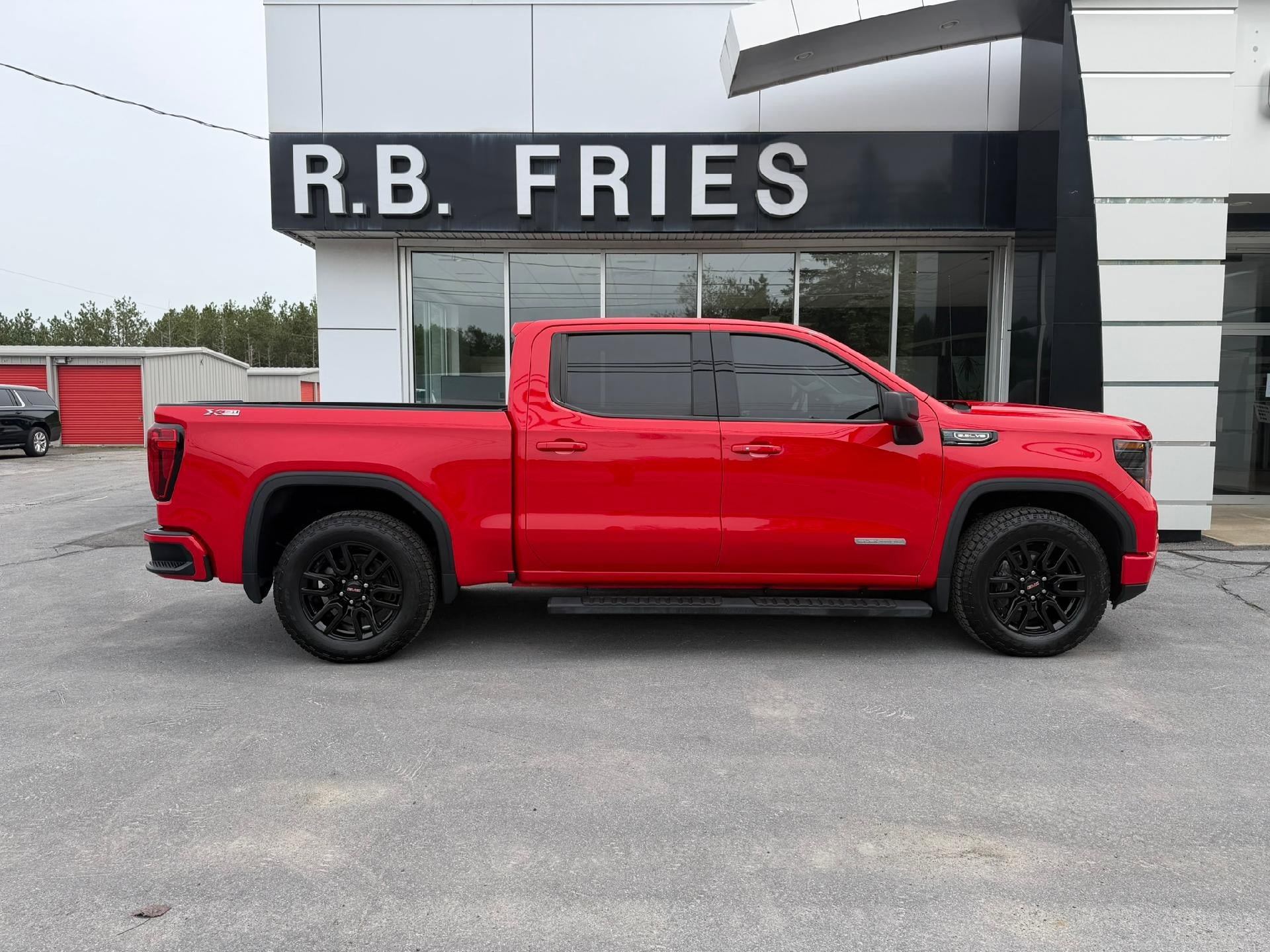 Used 2022 GMC Sierra 1500 Elevation AWD/4WD image 5