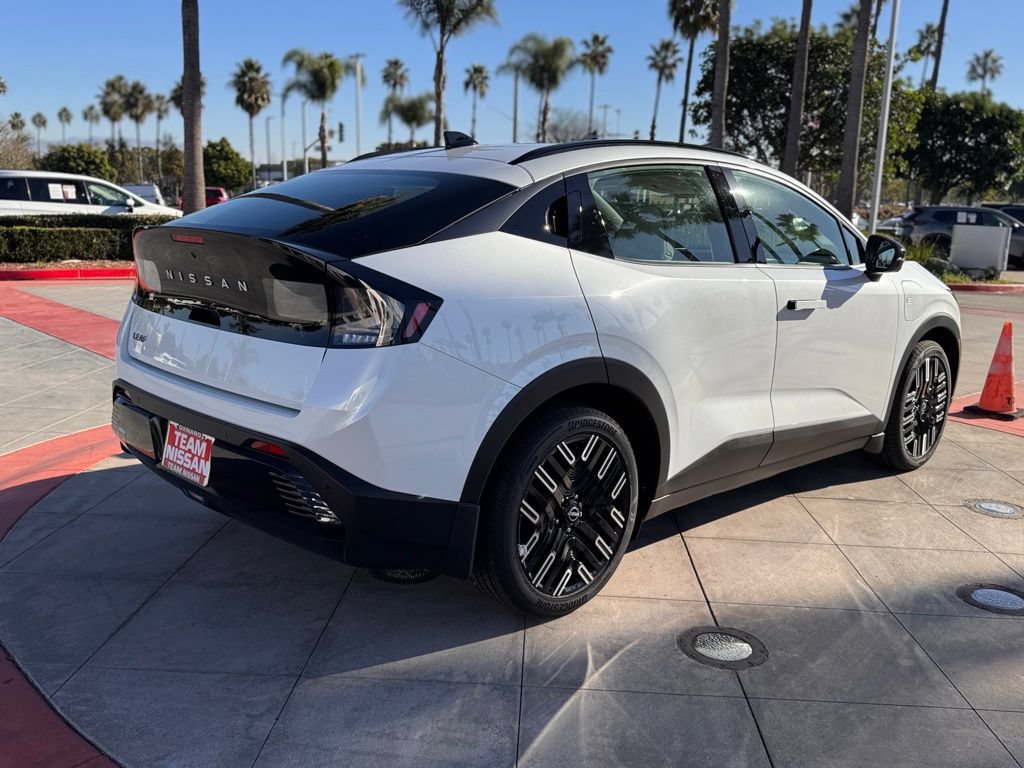 New 2026 Nissan Leaf Platinum+ w/ Cargo Package (Platinum+) FWD image 7