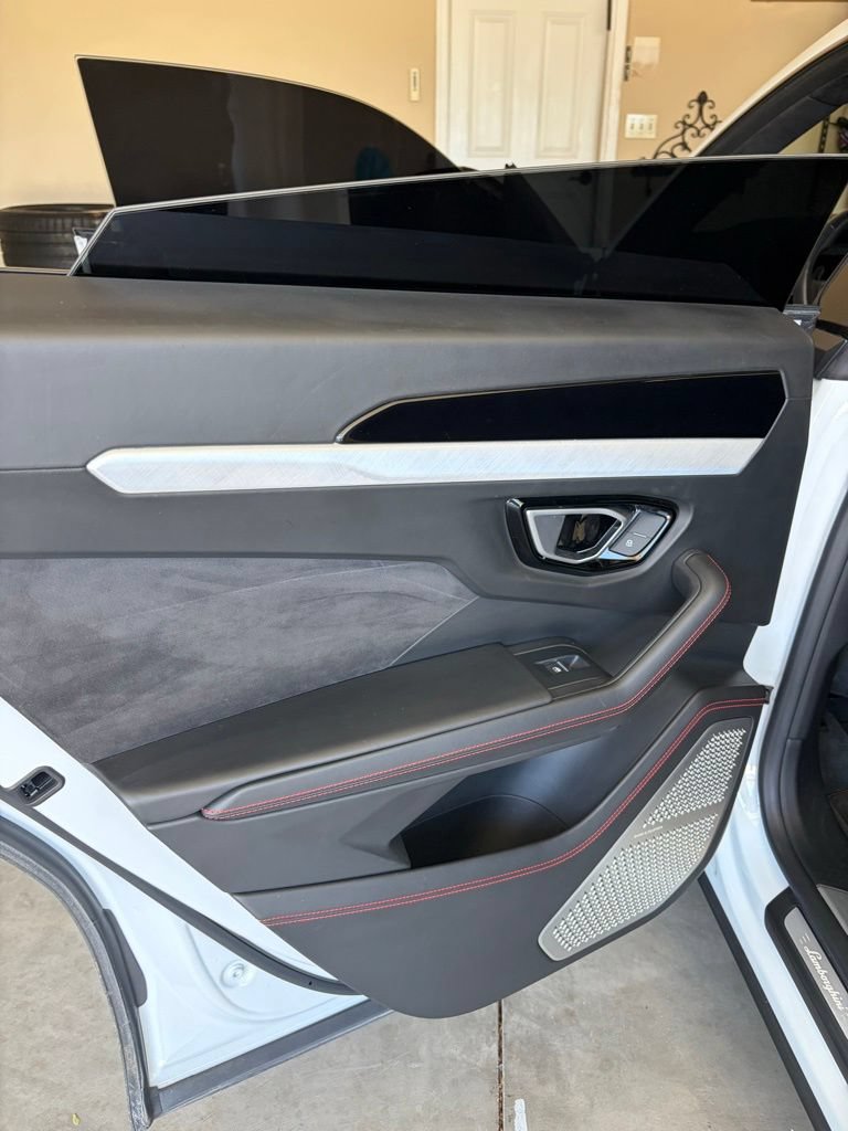 Used 2019 Lamborghini Urus AWD/4WD image 26
