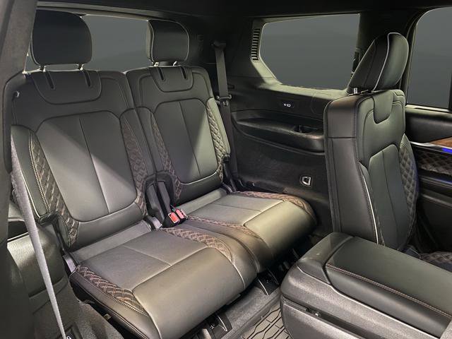 Used 2023 Jeep Grand Cherokee L Summit image 37