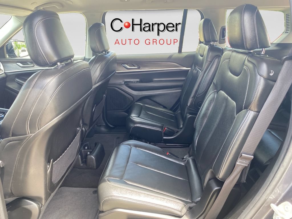 Used 2023 Jeep Grand Cherokee L Limited AWD/4WD image 15
