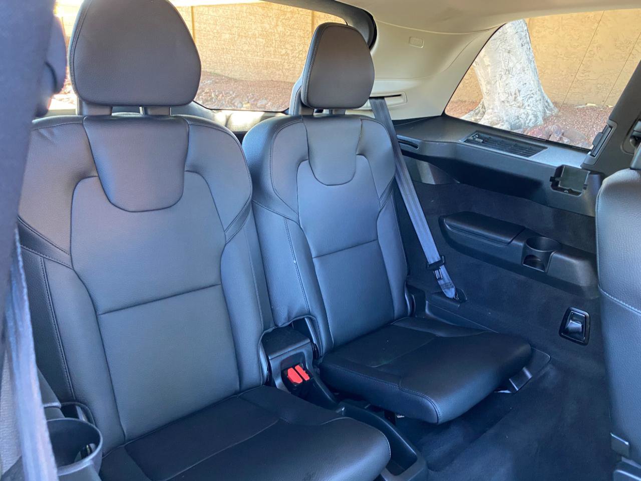 Used 2020 Volvo XC90 T6 Momentum image 44