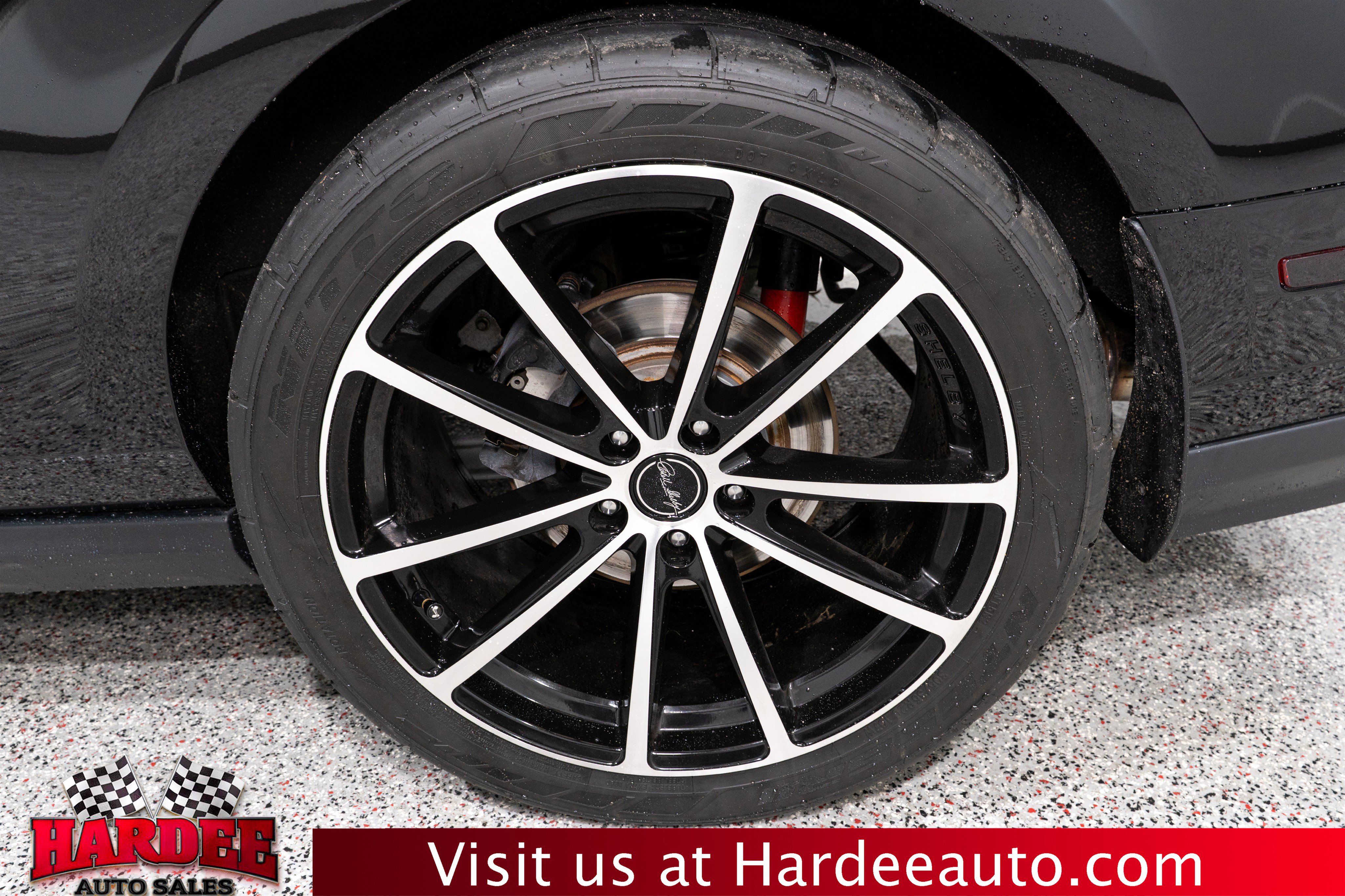 Used 2011 Ford Mustang Shelby GT500 w/ SVT Performance Pkg image 10