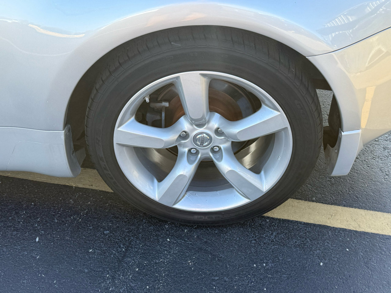 Used 2006 Nissan 350Z Touring image 12