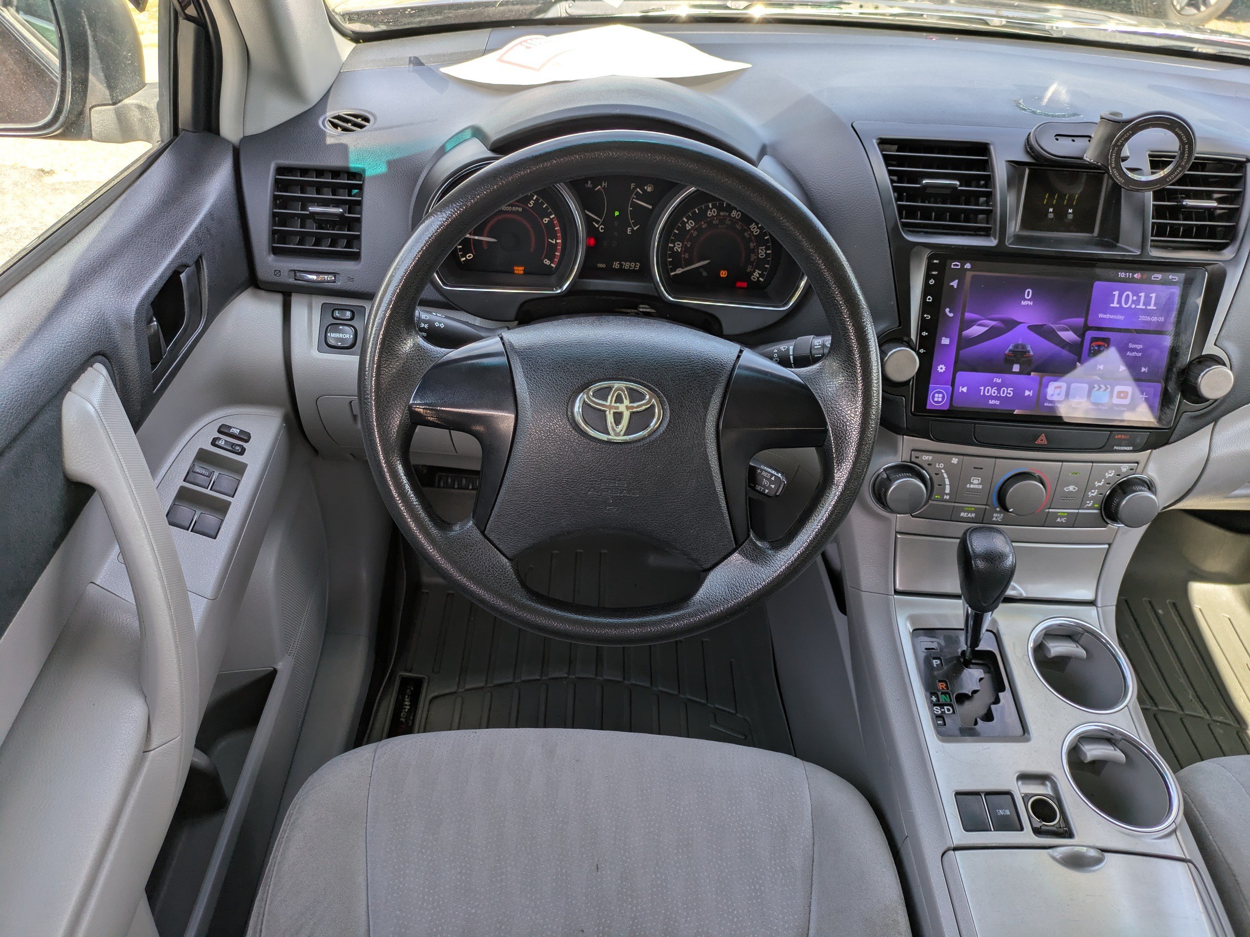 Used 2012 Toyota Highlander FWD w/ Cold Weather Pkg image 15