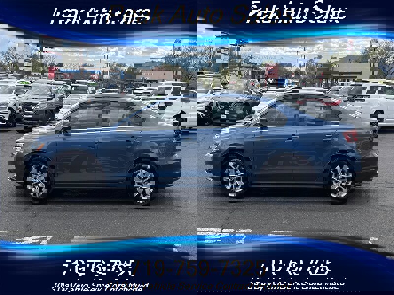 Used 2016 Volkswagen Jetta SE image 4