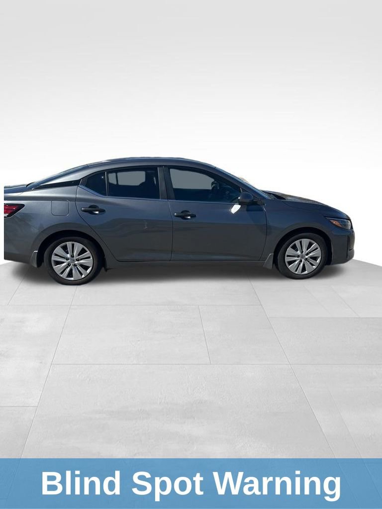 Used 2025 Nissan Sentra S image 10