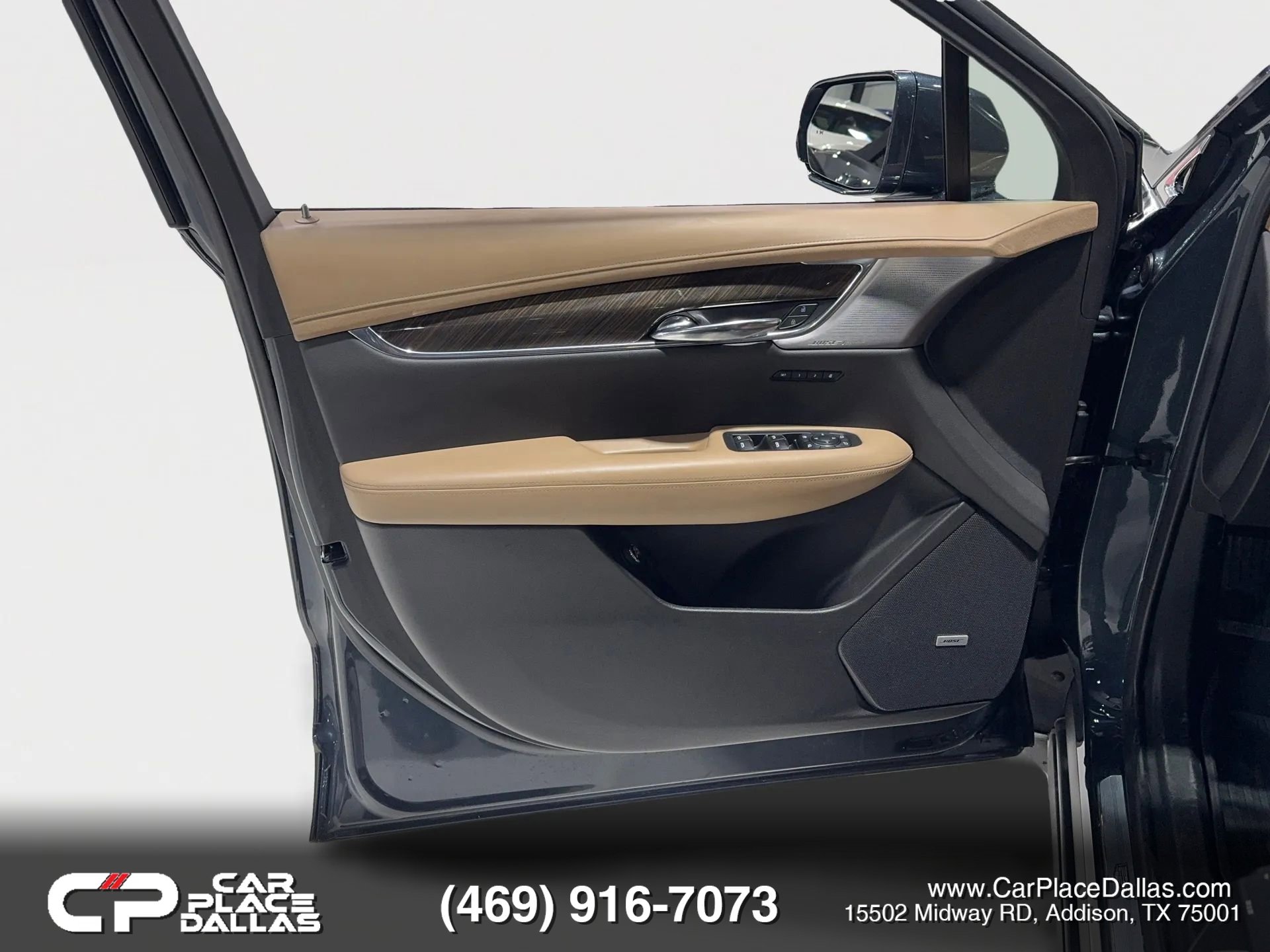 Used 2020 Cadillac XT6 Premium Luxury w/ Platinum Package image 19