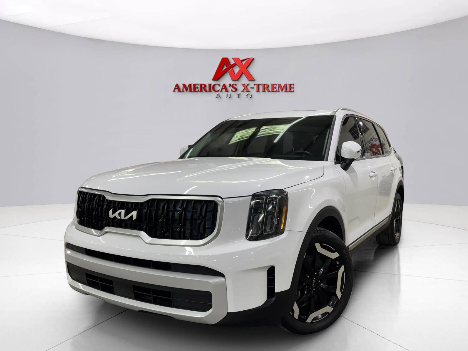 Used 2023 Kia Telluride EX w/ EX Captain's Chair Package