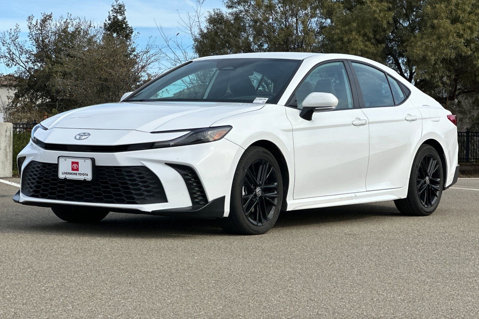 Certified 2025 Toyota Camry SE image 9
