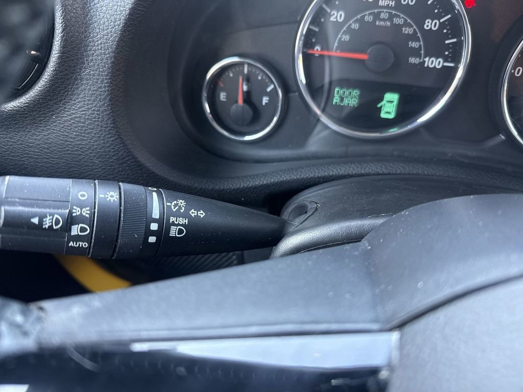 Used 2015 Jeep Wrangler Unlimited Sahara image 16