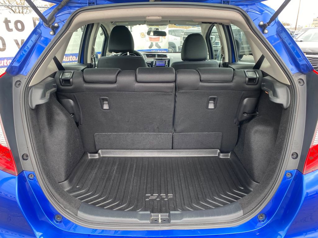 Used 2020 Honda Fit LX image 5