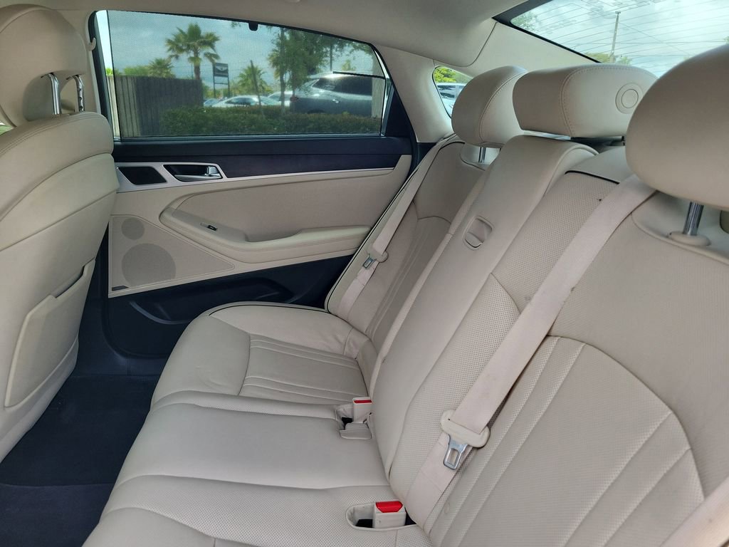 Used 2017 Genesis G80 3.8 w/ Option Group 03 image 16