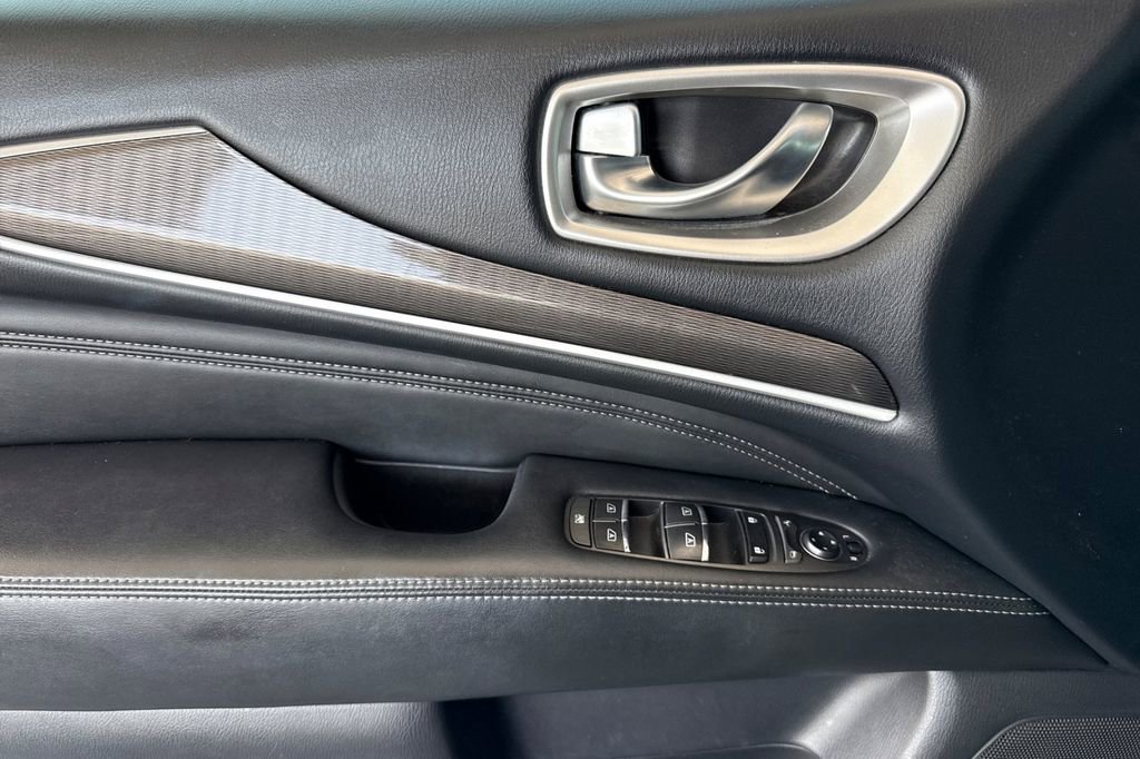 Used 2018 INFINITI QX60 Luxe AWD/4WD image 17