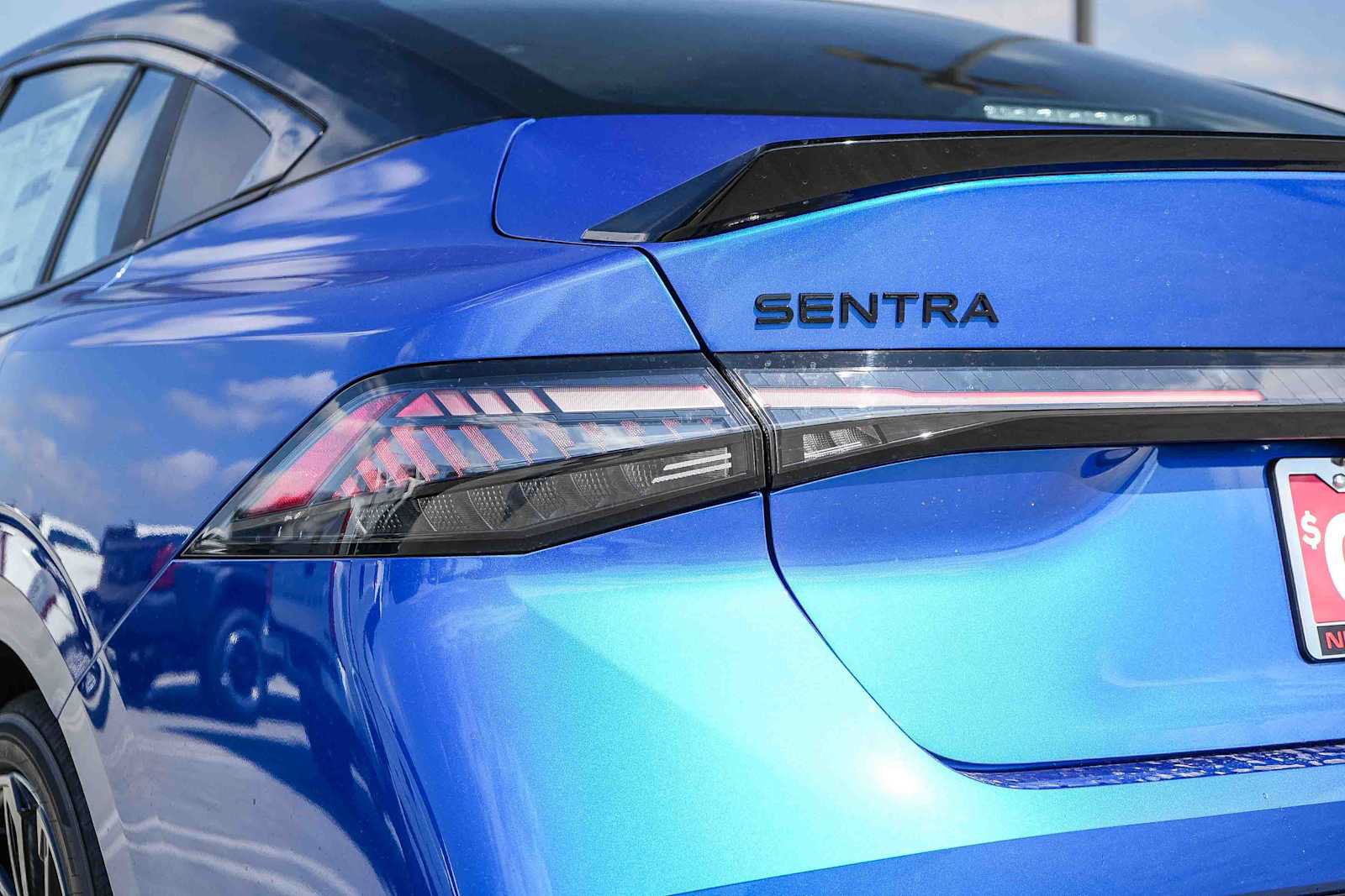 New 2027 Nissan Sentra SR w/ SR Premium Package FWD image 9