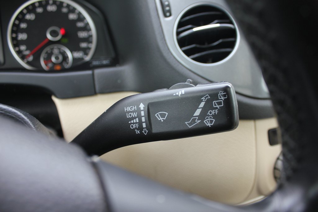 Used 2013 Volkswagen Tiguan SEL AWD/4WD image 15