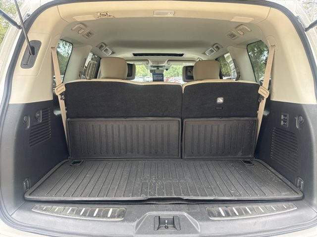 Used 2021 Nissan Armada Platinum w/ Captain's Chairs Package RWD image 5