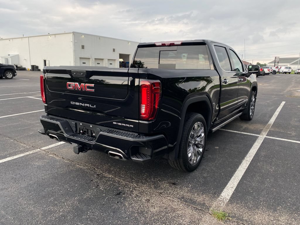 Used 2023 GMC Sierra 1500 Denali AWD/4WD image 7