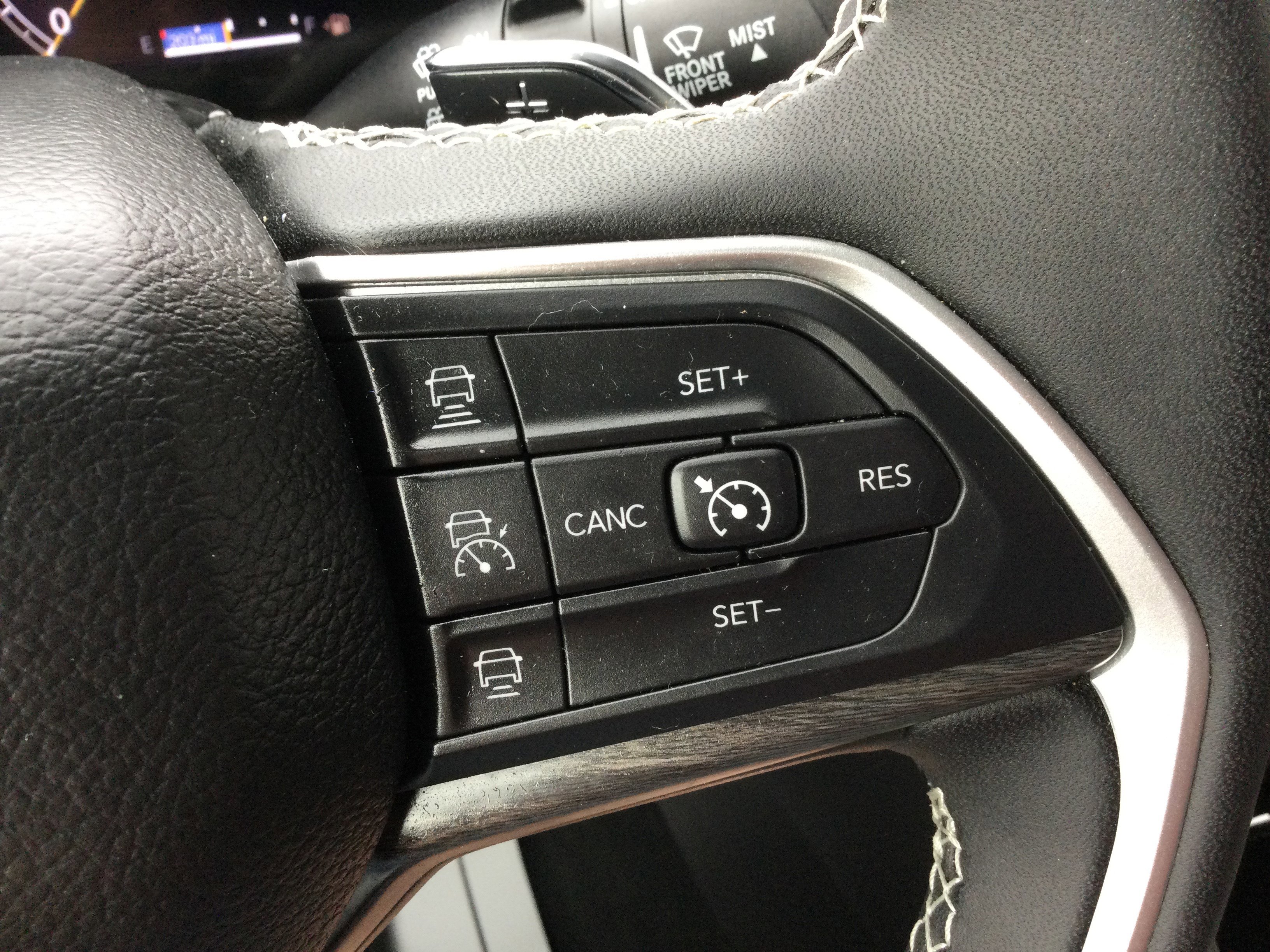 Used 2024 Jeep Grand Cherokee L Limited image 18