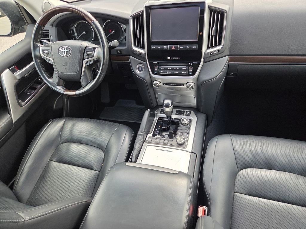 Used 2017 Toyota Land Cruiser AWD/4WD image 33
