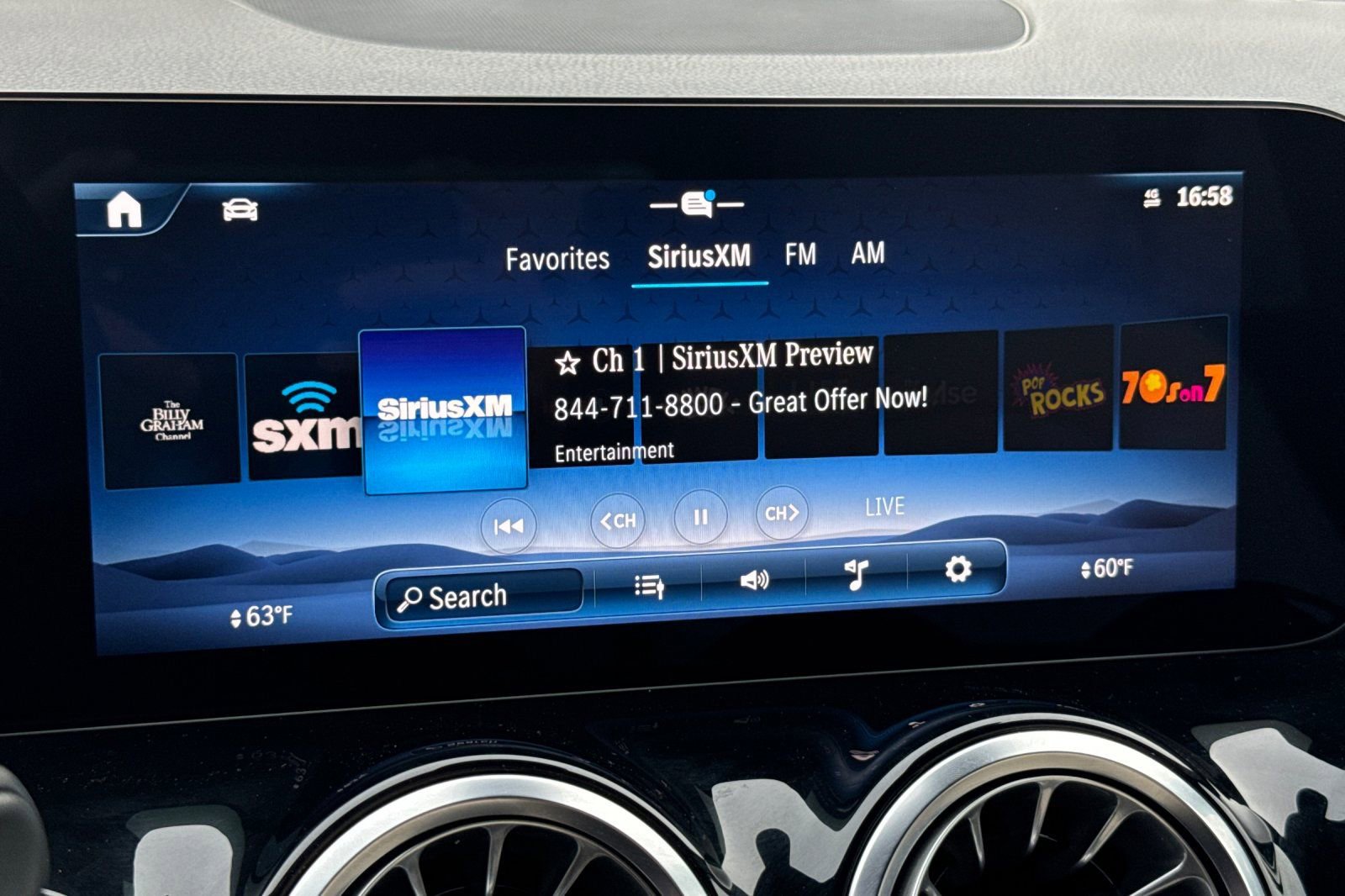 Certified 2025 Mercedes-Benz GLA 250 image 21