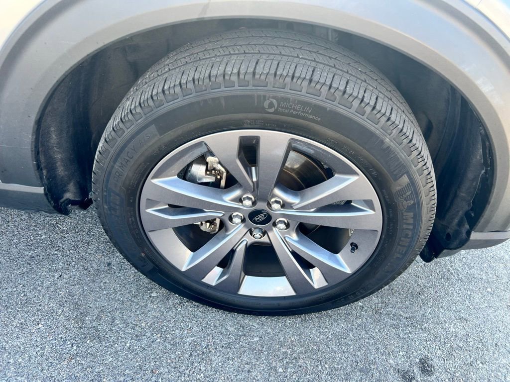 Used 2022 Ford Explorer XLT w/ Equipment Group 202A image 50