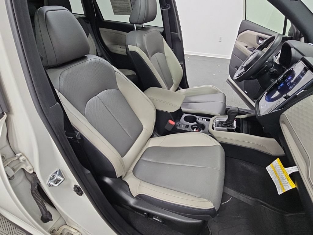 Used 2025 Subaru Forester Limited w/ Popular Package #2 AWD/4WD image 40