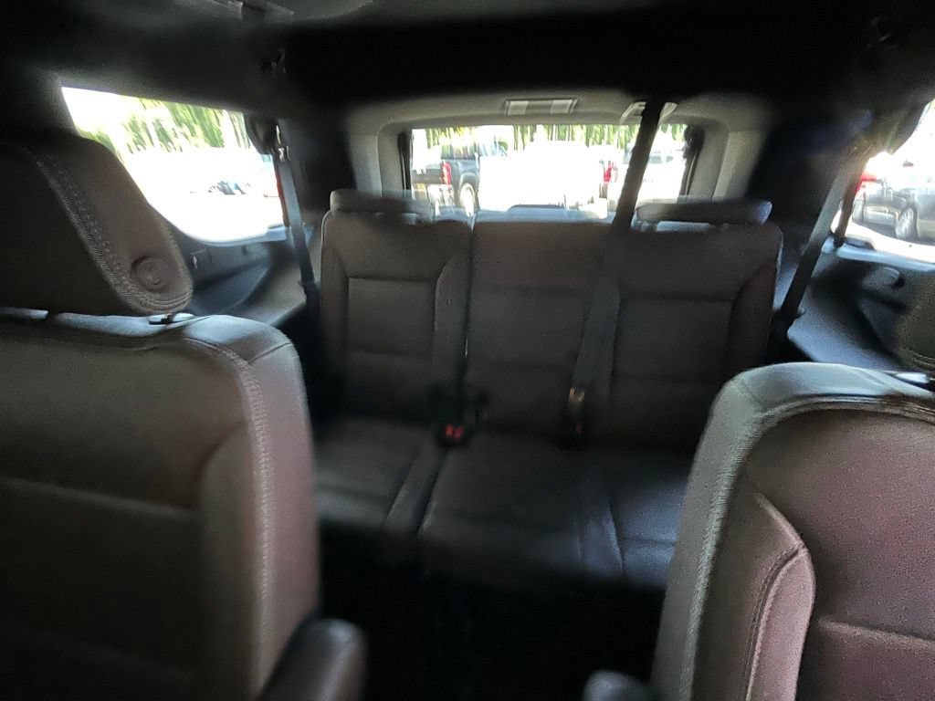 Used 2023 Chevrolet Tahoe High Country w/ Premium Package 2 AWD/4WD image 16