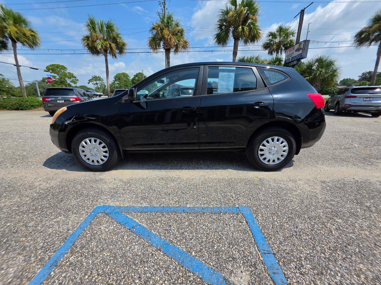 Used 2009 Nissan Rogue S FWD image 2
