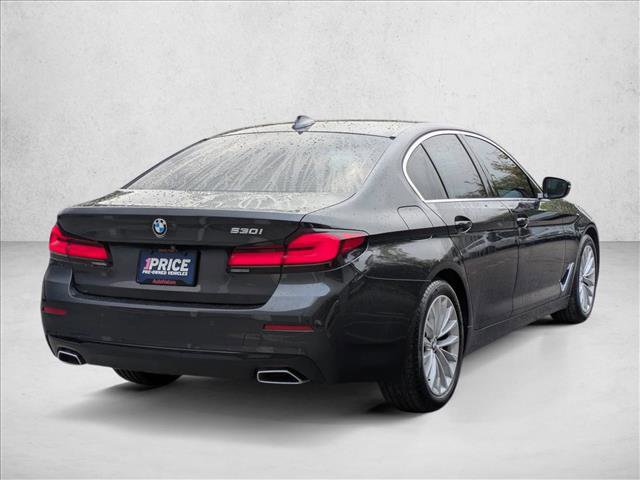 Used 2022 BMW 530i w/ Premium Package image 5