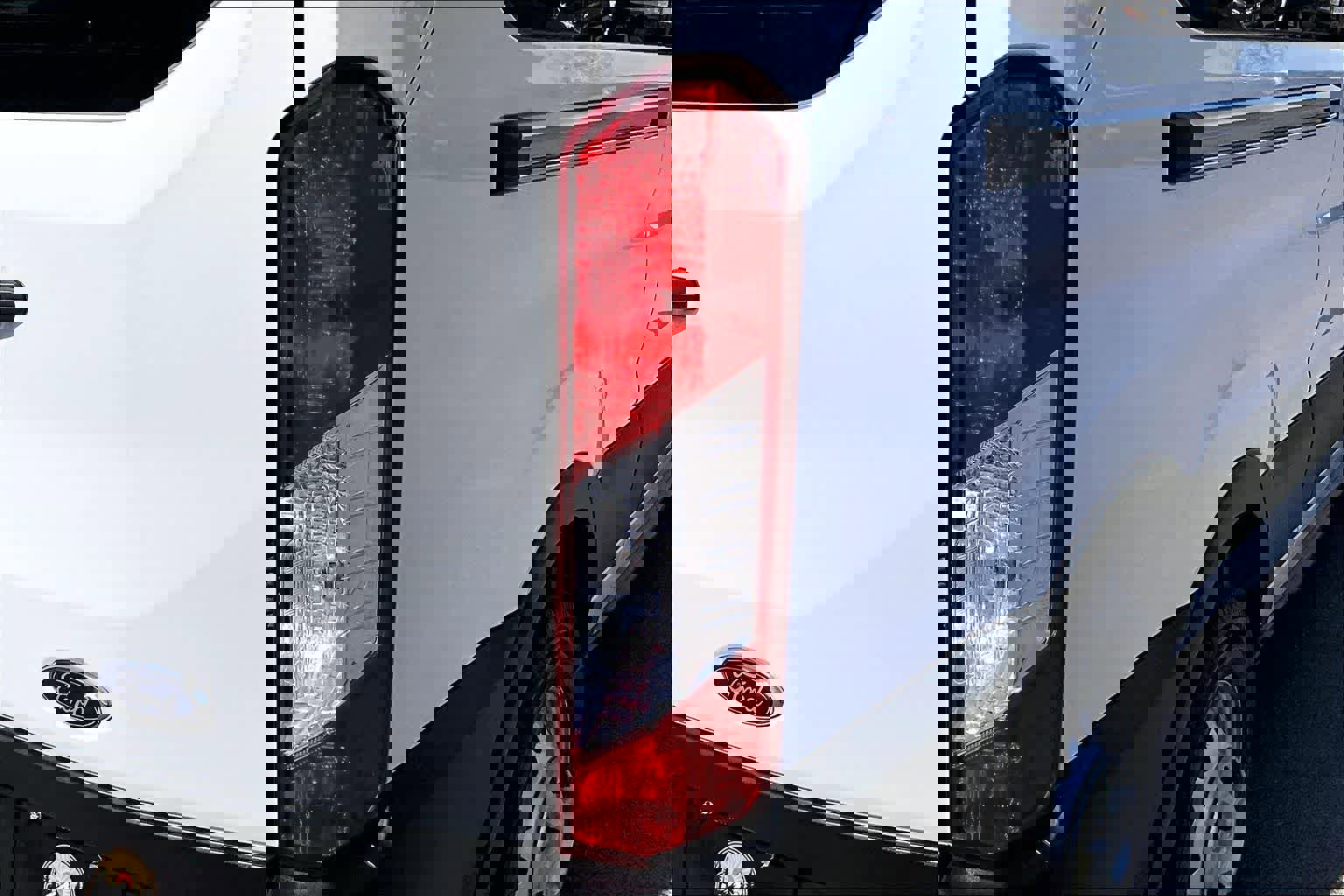 Used 2023 Ford Transit 350 XL AWD/4WD image 31