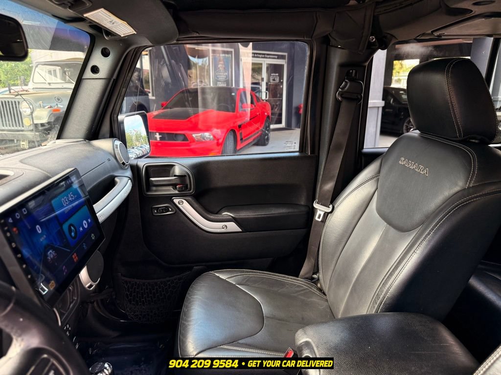 Used 2017 Jeep Wrangler Unlimited Sahara w/ Dual Top Group AWD/4WD image 22