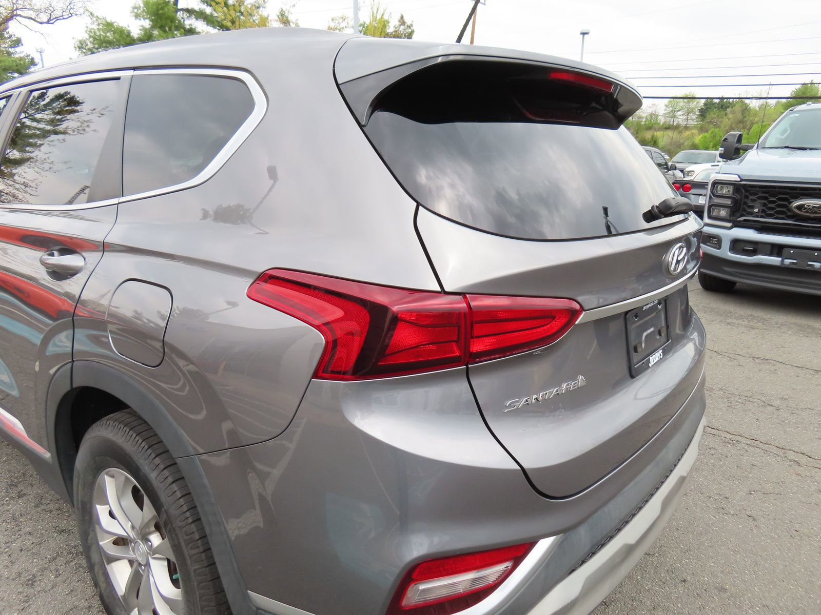 Used 2020 Hyundai Santa Fe SE image 10