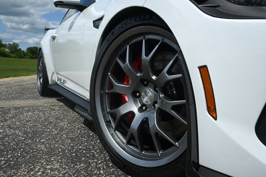 New 2026 Ford Mustang GT Premium w/ GT Performance Package RWD image 3