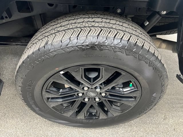 Used 2025 Ford F150 Lariat AWD/4WD image 14