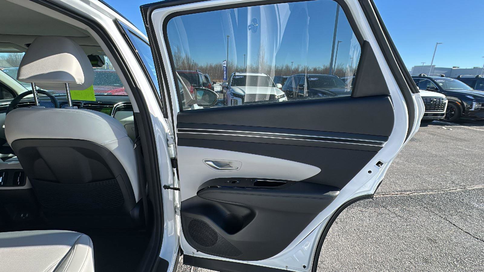 Certified 2024 Hyundai Tucson Limited image 11