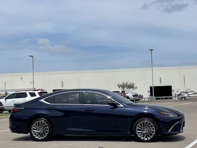 Used 2025 Lexus ES 350 Ultra Luxury w/ Accessory Package (Z2) image 3