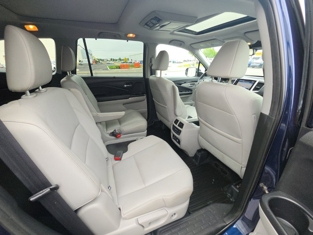 Used 2016 Honda Pilot Elite image 32