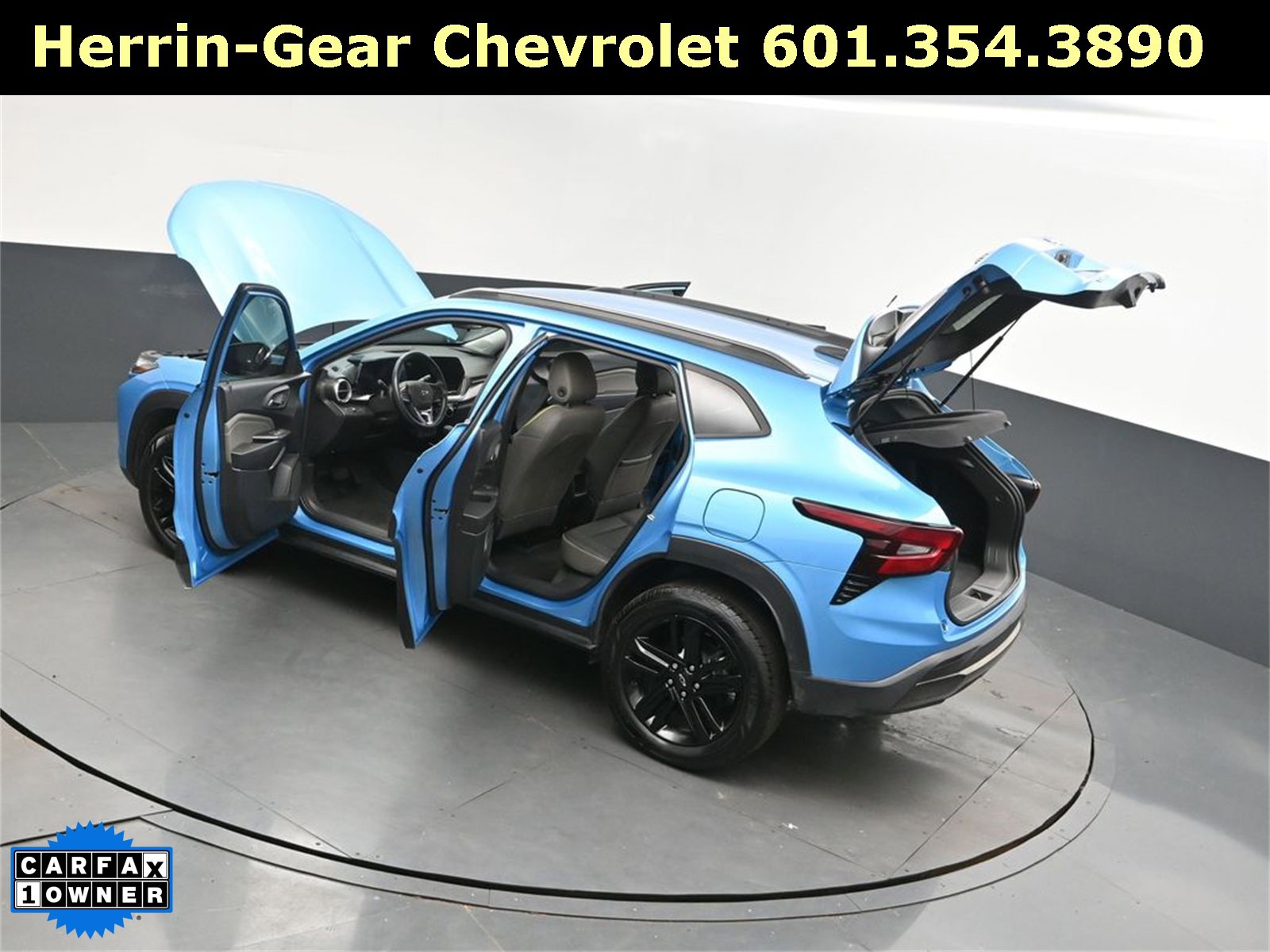 Used 2025 Chevrolet Trax ACTIV image 2