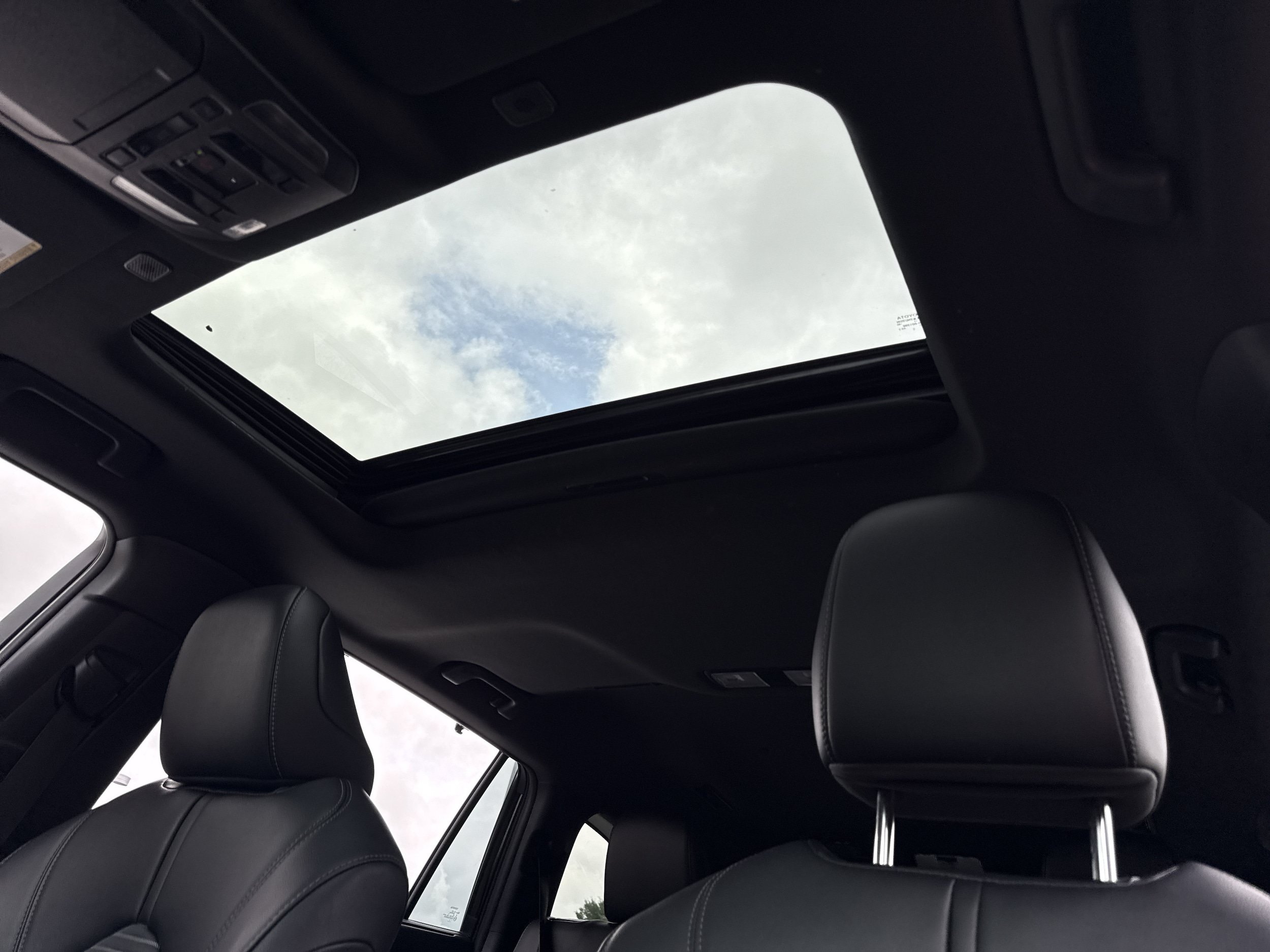 Certified 2025 Toyota Highlander XSE AWD/4WD image 6