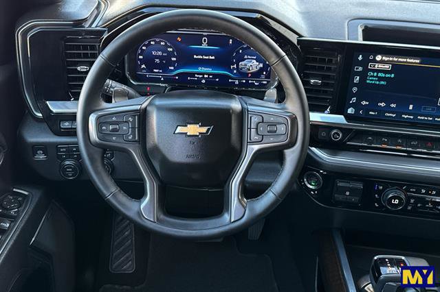 Used 2025 Chevrolet Silverado 1500 High Country w/ Technology Package AWD/4WD image 17