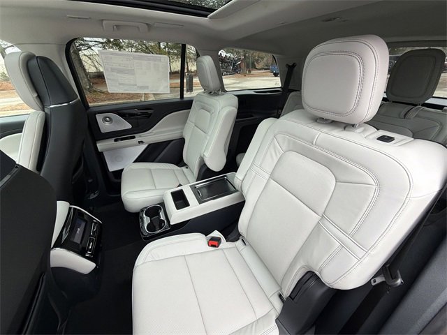 New 2026 Lincoln Aviator Reserve image 23