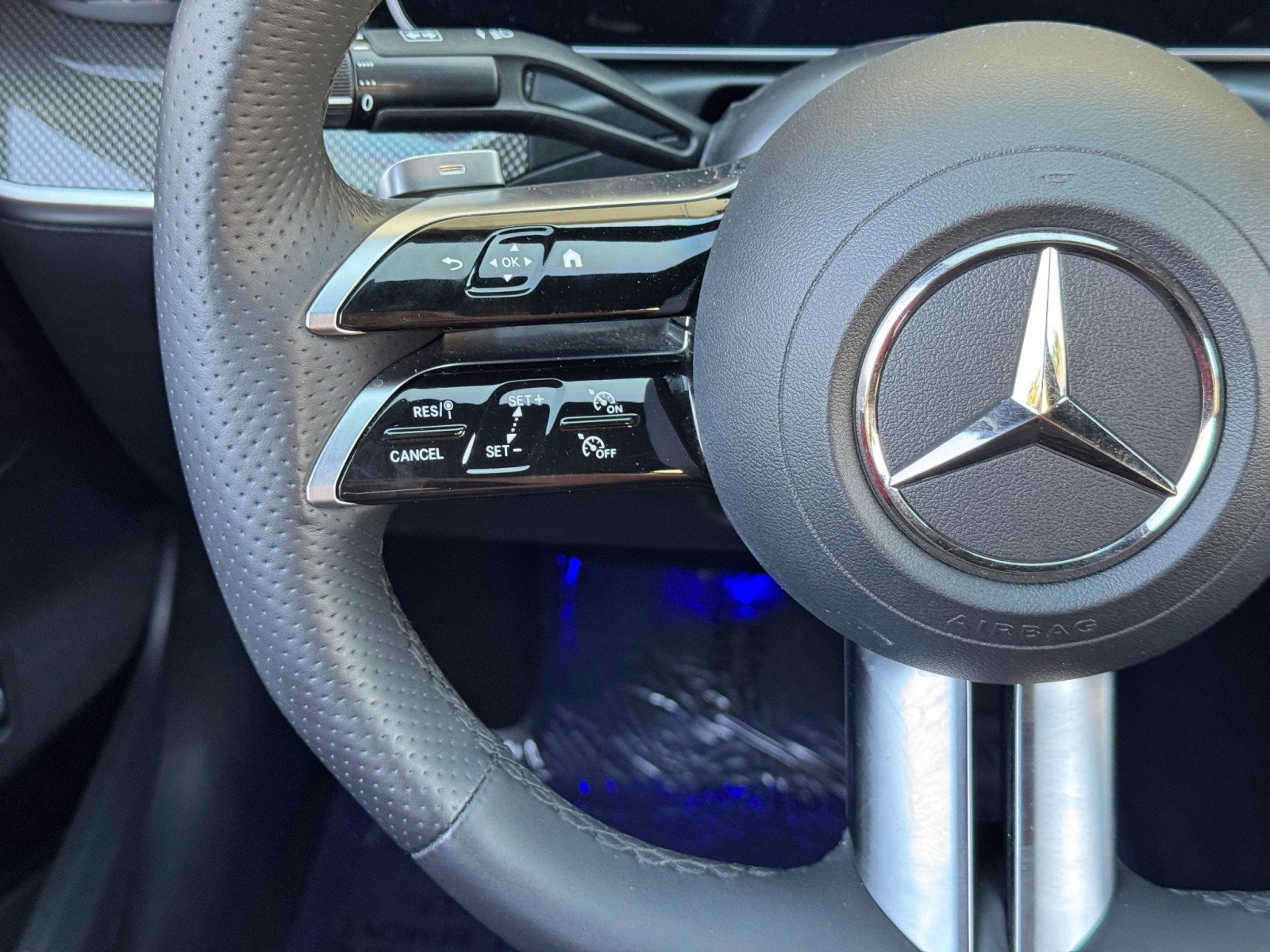 Used 2025 Mercedes-Benz C 300 Sedan w/ AMG Line w/ Night Package image 22