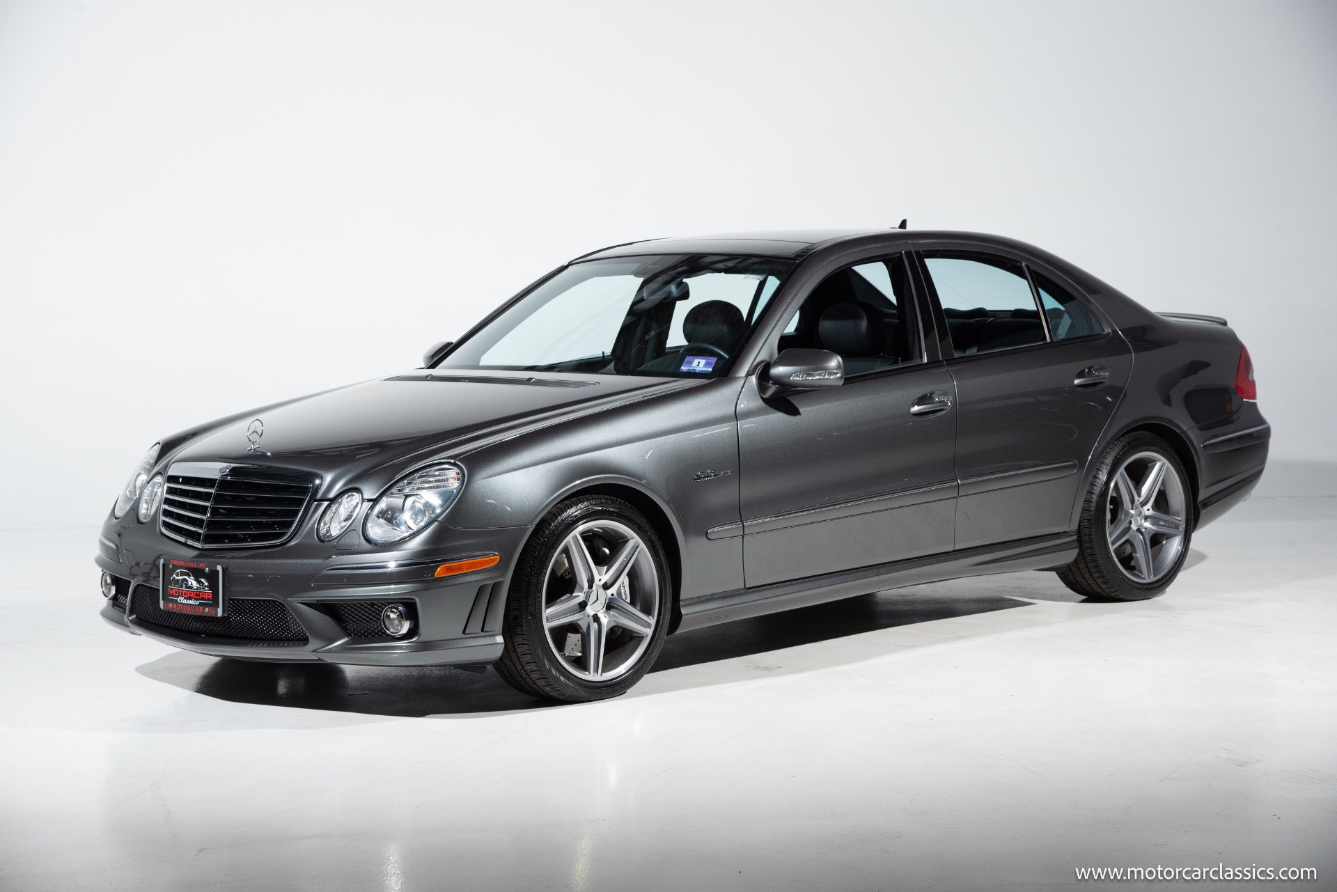 Used 2009 Mercedes-Benz E 63 AMG Sedan image 3