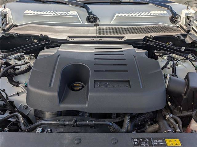Certified 2023 Land Rover Defender 130 SE AWD/4WD image 25